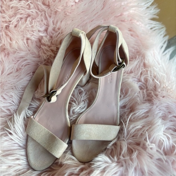 Jenni Kayne Cream Block Heel Sandals - Picture 2 of 9